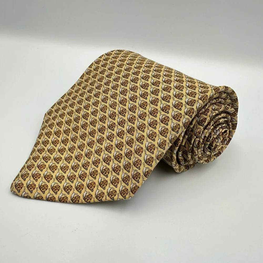 Brooks Brothers Basics Pure Silk Tie Gold Novelty Snail Print USA‎ 3.5